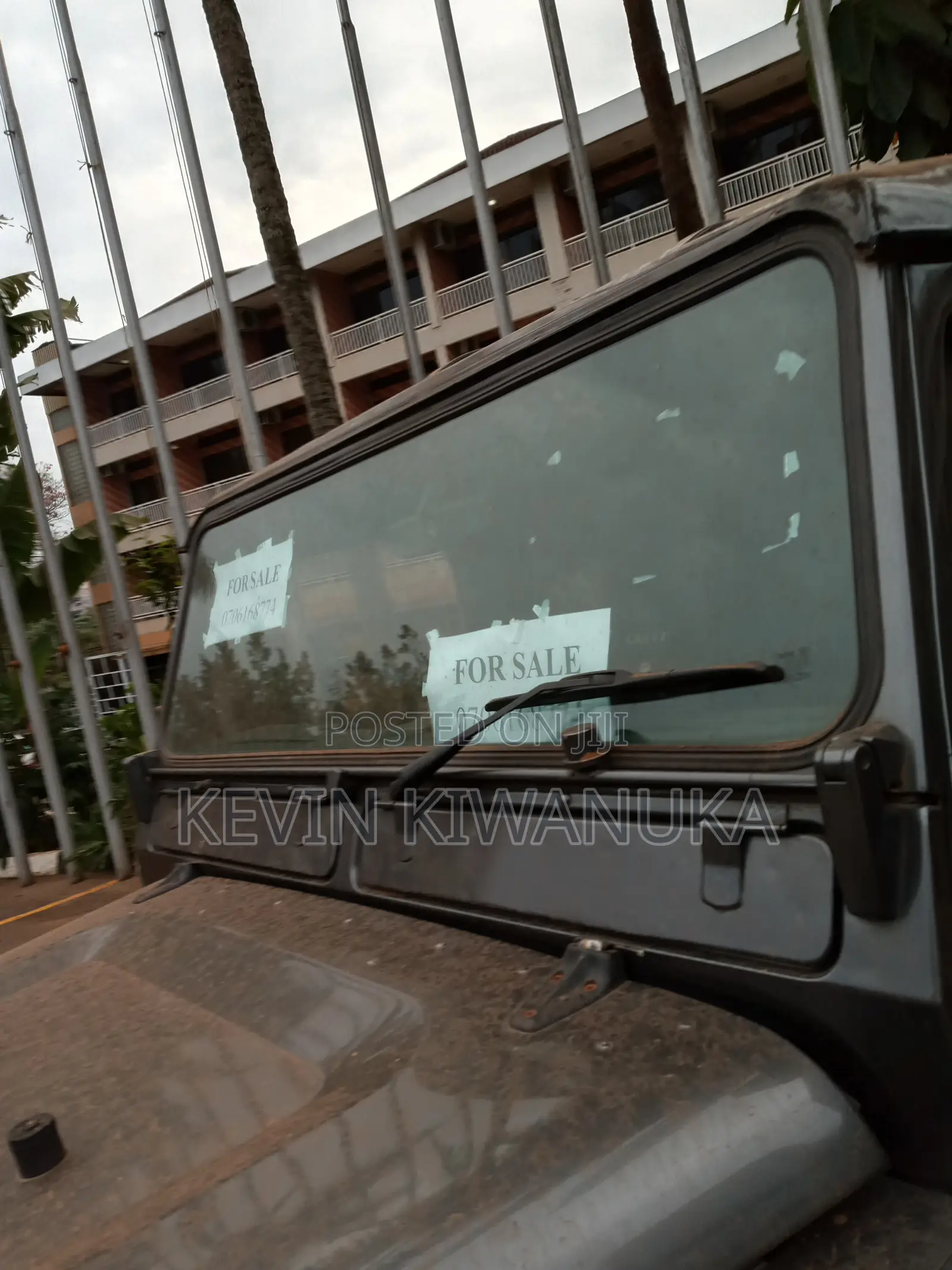Land Rover Defender 1999 Black