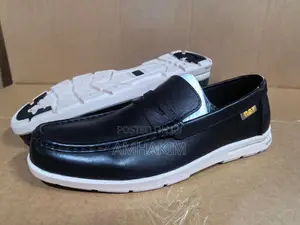 Classic Men's Leather Caterpillar Low Shoes In Stock