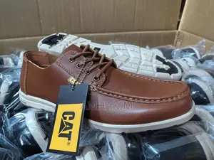 Classic Men's Leather Caterpillar Low Shoes In Stock