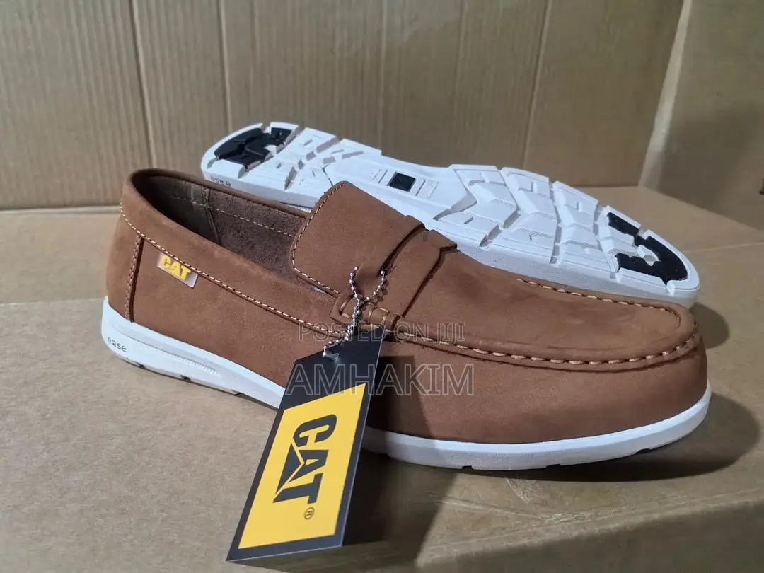 Classic Men's Leather Caterpillar Low Shoes In Stock