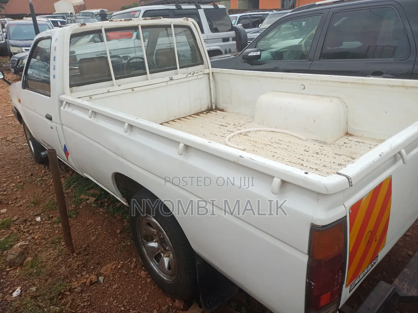 Nissan Pick-Up 1995 Off white