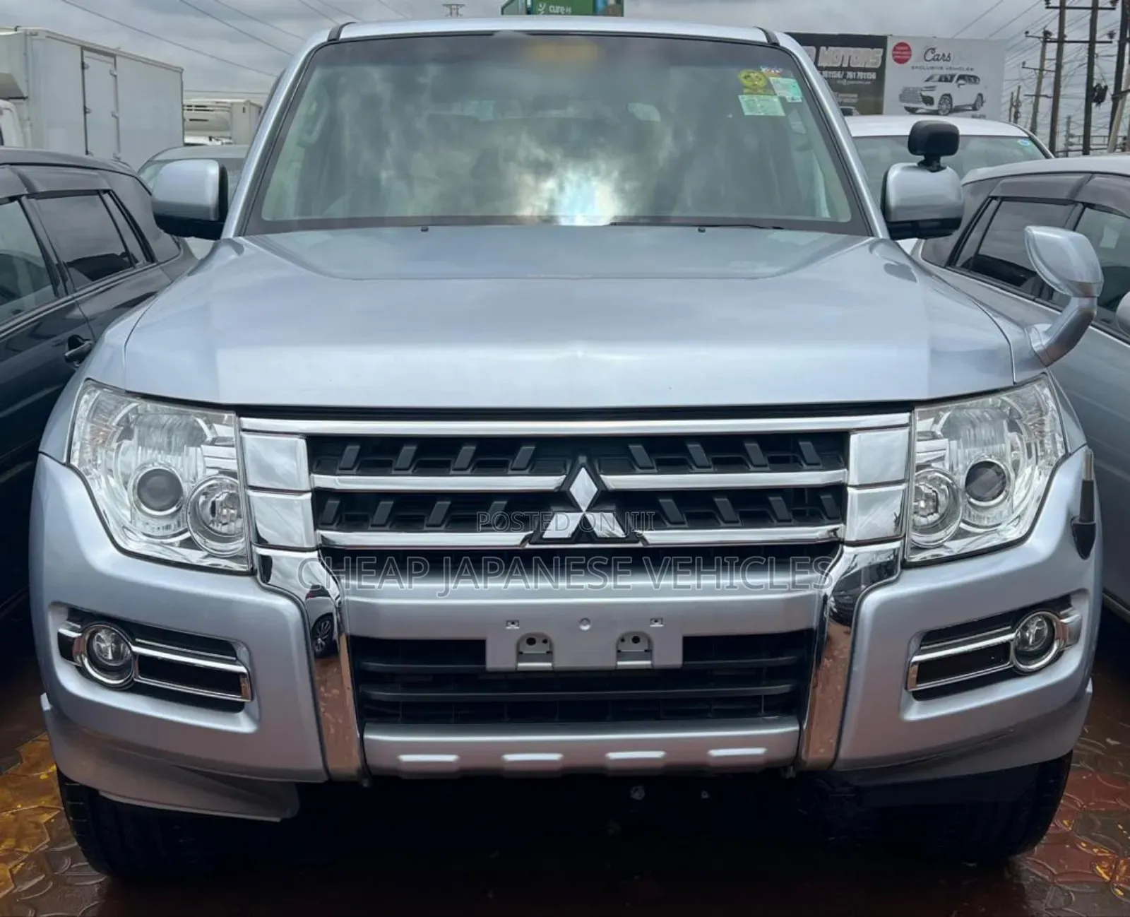 Mitsubishi Pajero V90 3.0 GR 2015 Silver