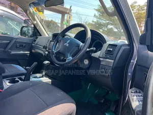 Mitsubishi Pajero V90 3.0 GR 2015 Silver