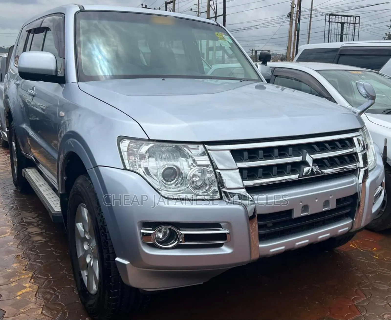 Mitsubishi Pajero V90 3.0 GR 2015 Silver