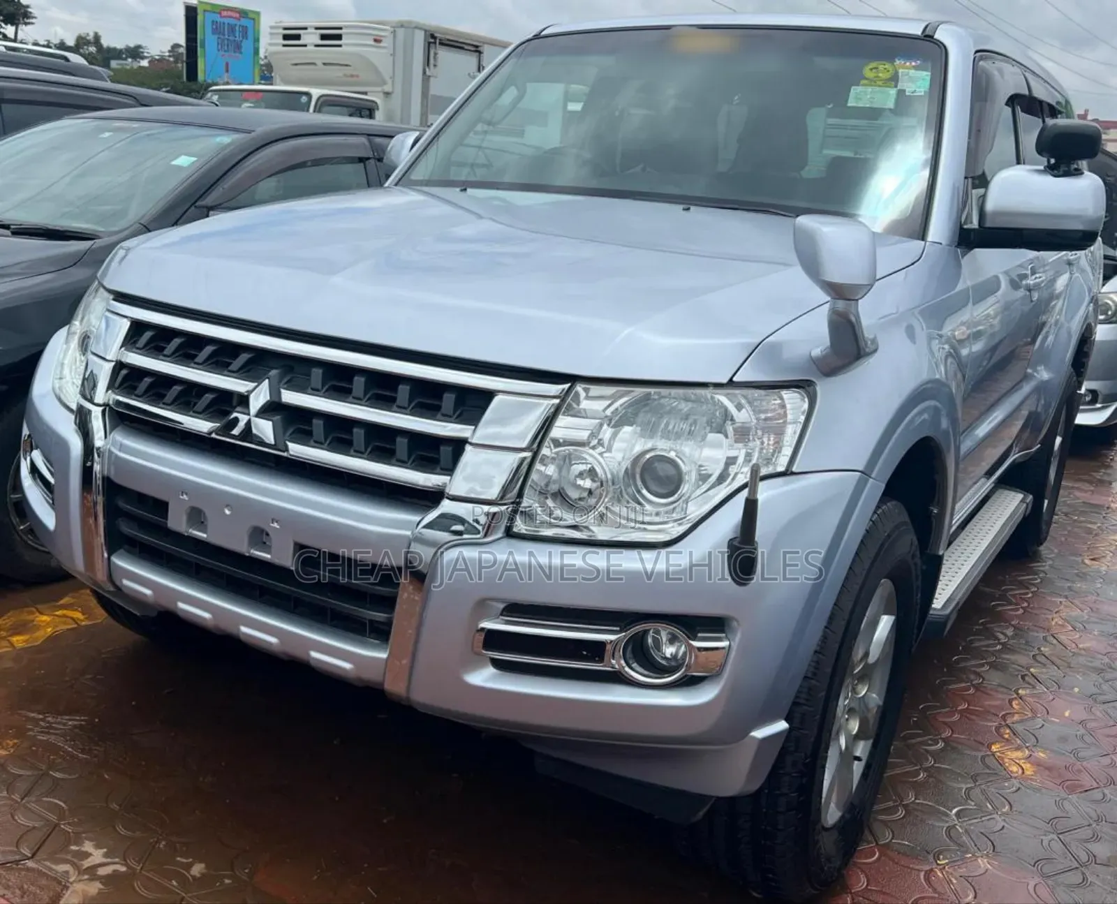 Mitsubishi Pajero V90 3.0 GR 2015 Silver