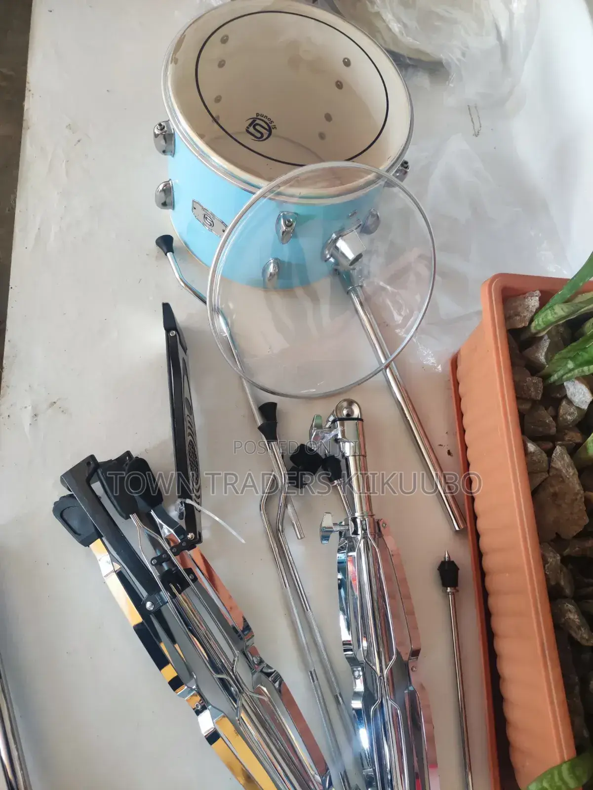 Si Acoustic Drum With Tuner and Pair of Sticks