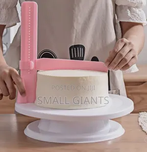 Adjustable Plastic Cake Scraper Or Smoother