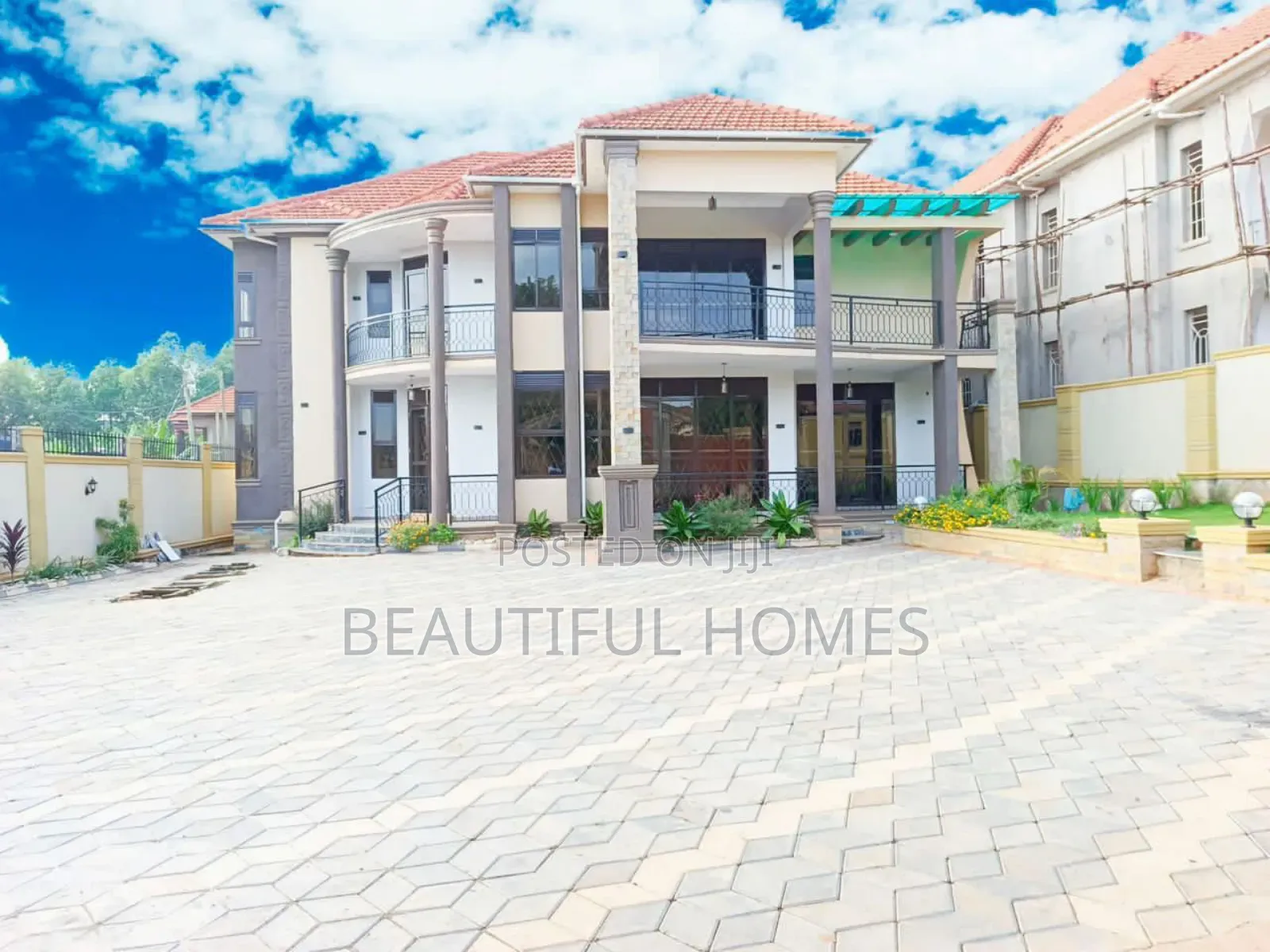 Furnished 6bdrm Mansion in Kira for sale