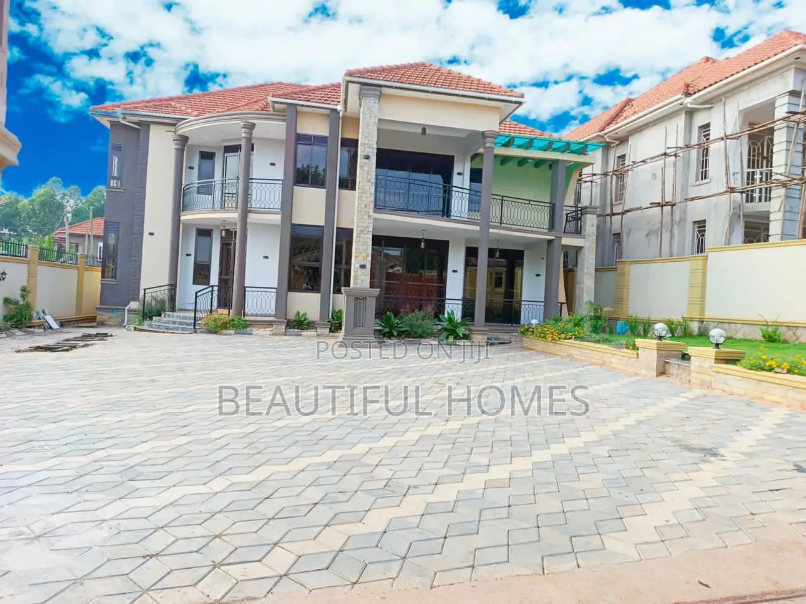 Furnished 6bdrm Mansion in Kira for sale