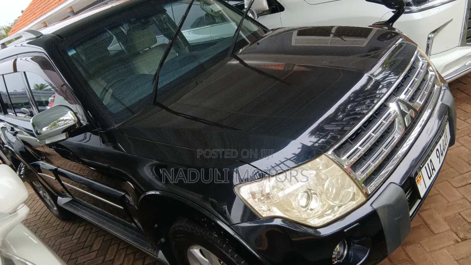 Mitsubishi Pajero 3.2 Di-Dc GLS 2010 Black