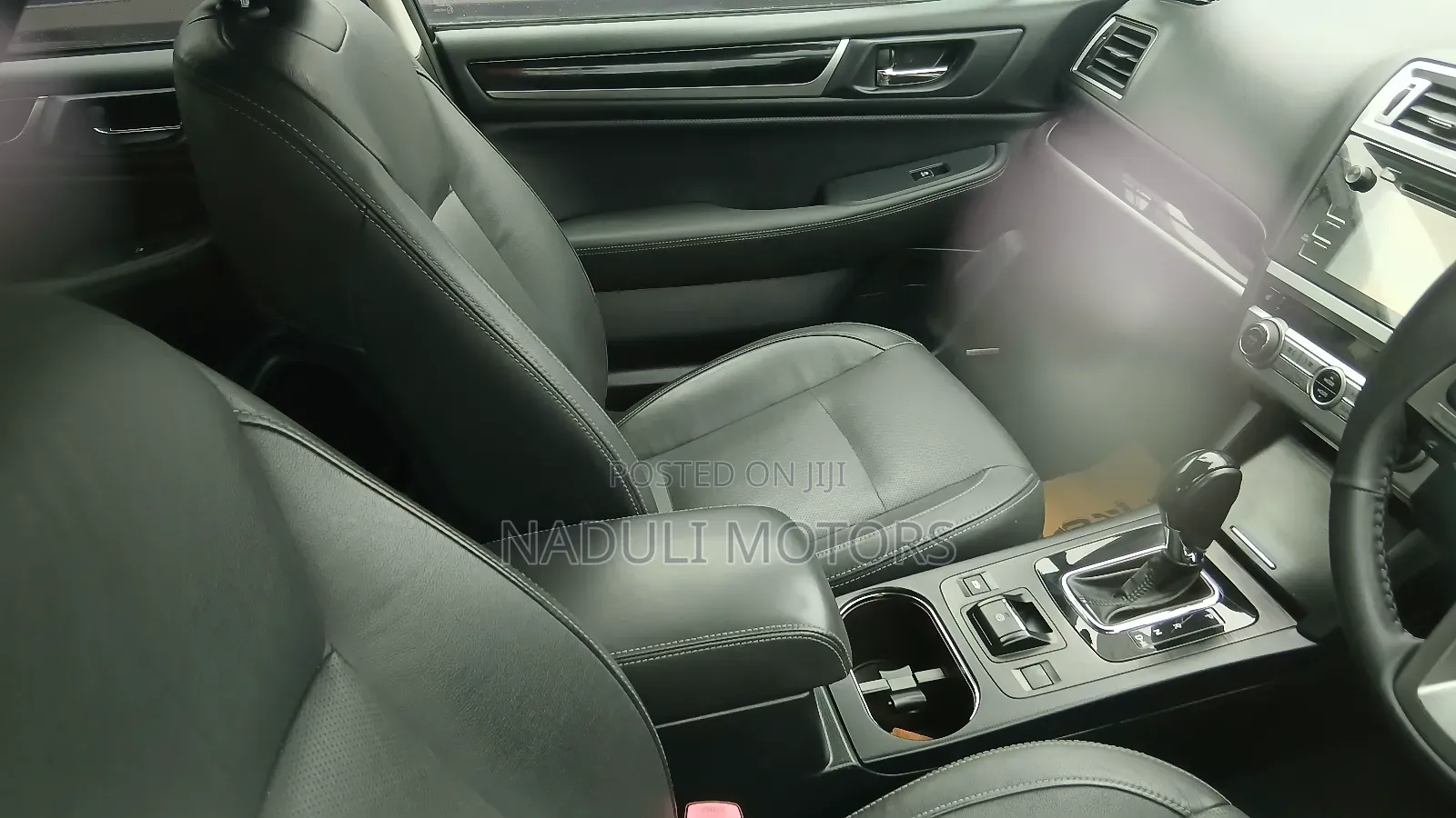Subaru Legacy 2017 Gold
