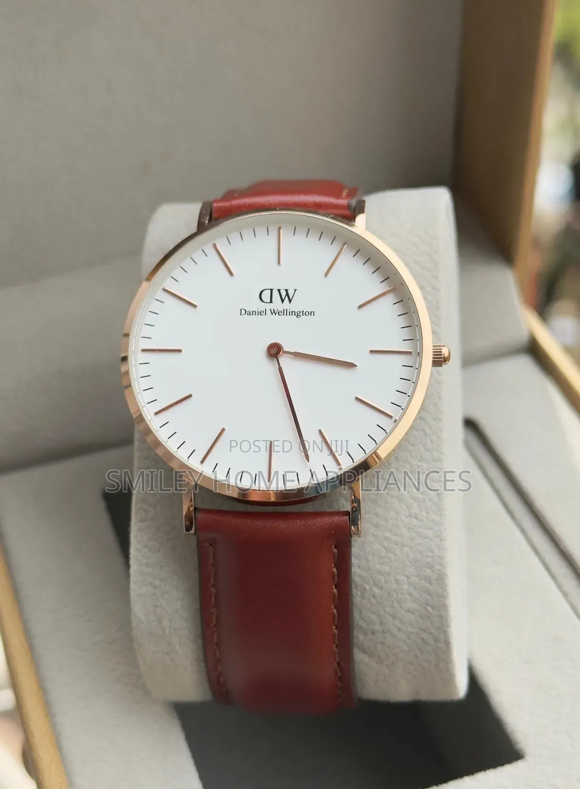 Original Daniel Wellington Brown Leather Strapped Wrist Time Piece
