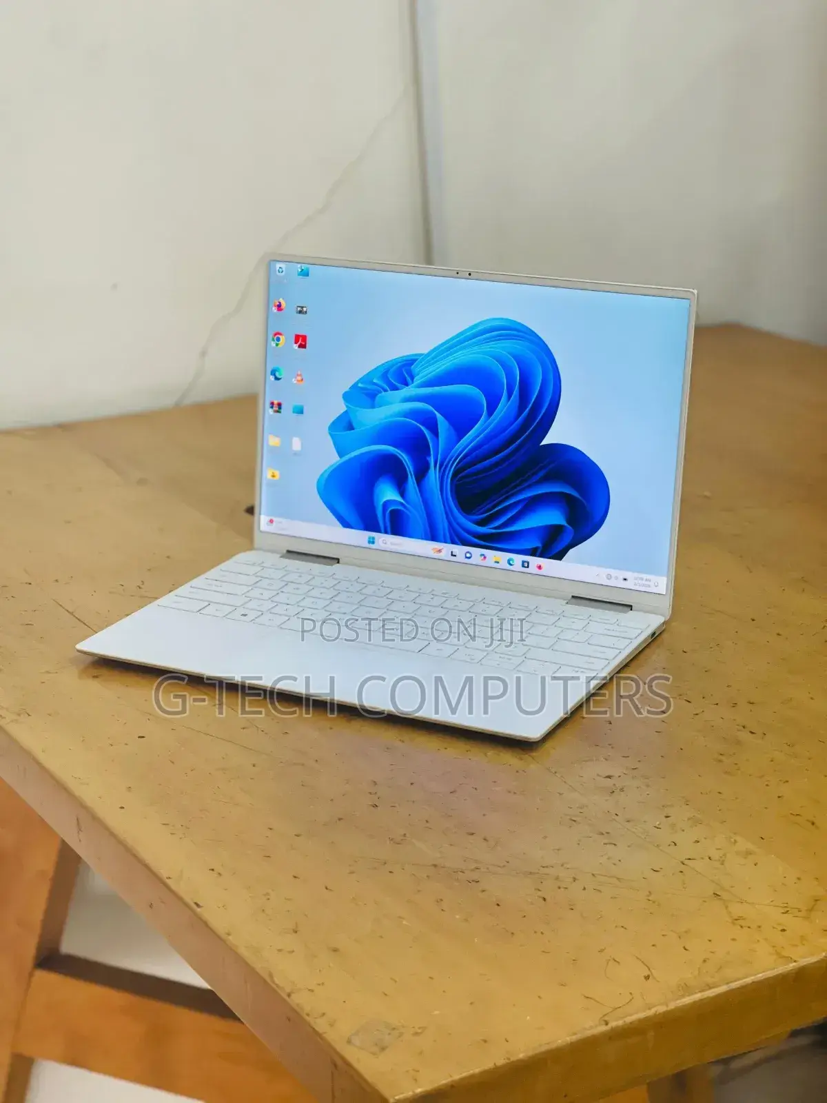 New Laptop Dell XPS 13 7390 16GB Intel Core I7 SSD 512GB