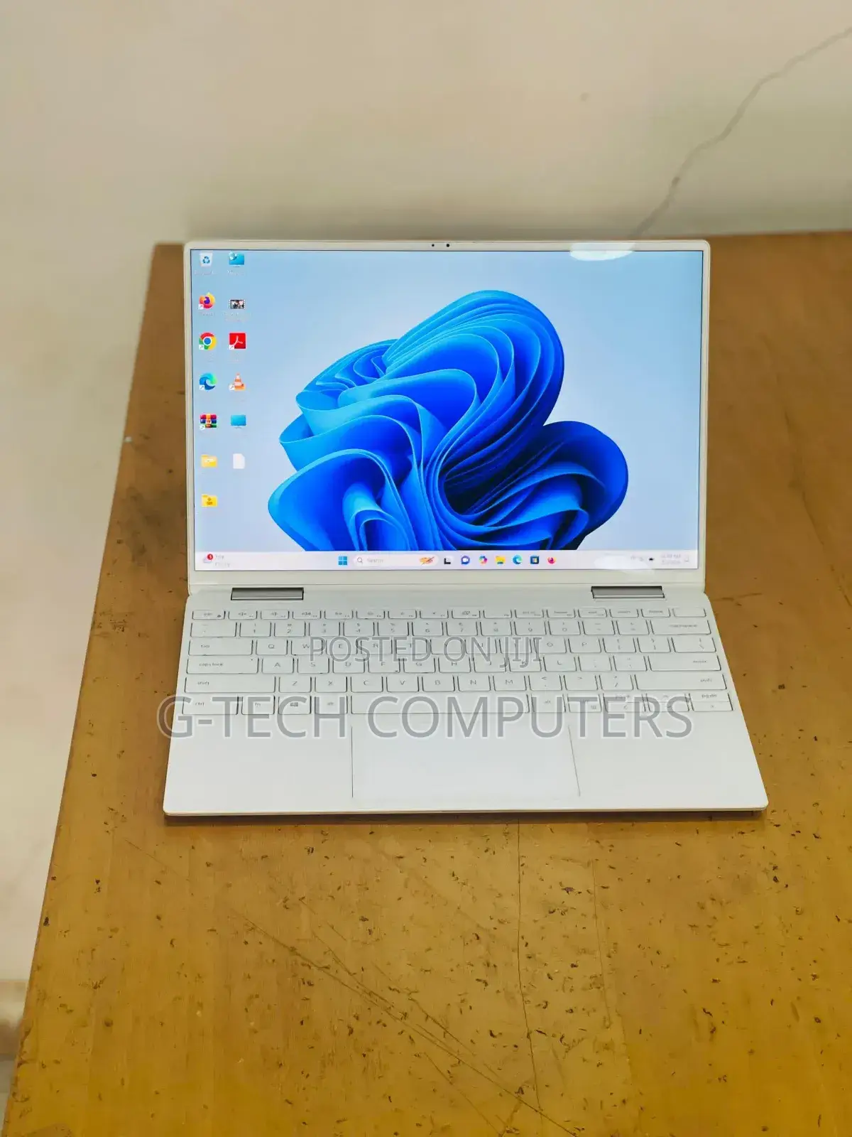 New Laptop Dell XPS 13 7390 16GB Intel Core I7 SSD 512GB