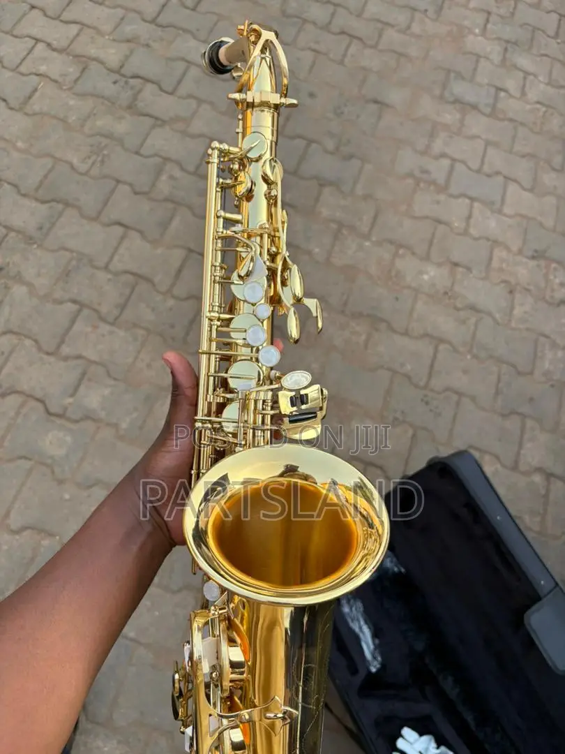 Alto and Soprano Saxophones