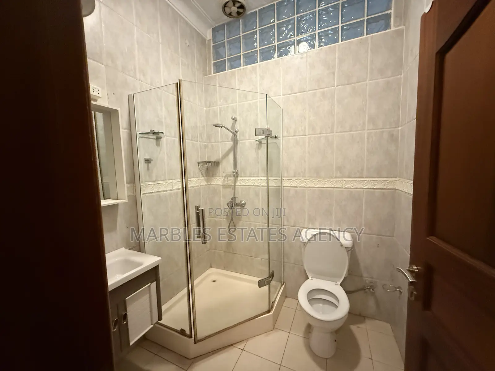 5bdrm Bungalow in Bugolobi, Central Division for rent