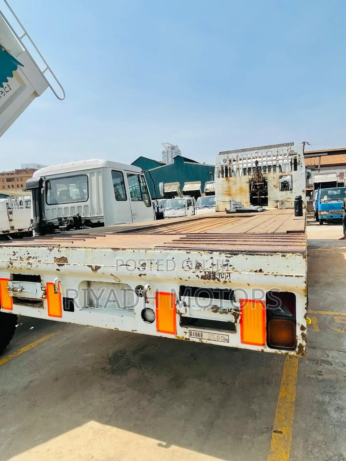 Isuzu Low Bed