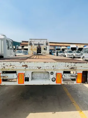 Isuzu Low Bed