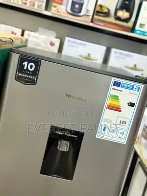 Refrigerator 229 Liters Hisense