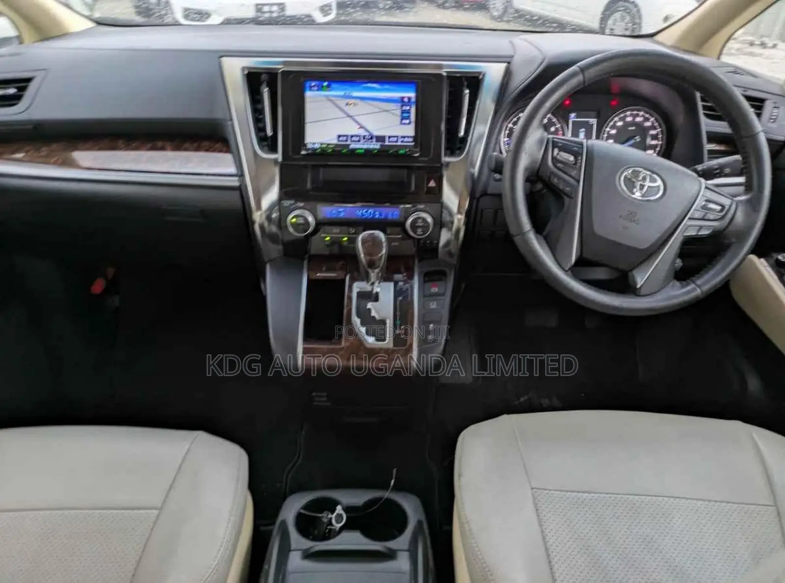 Toyota Alphard 2.5 Petrol AWD 2018 Pearl