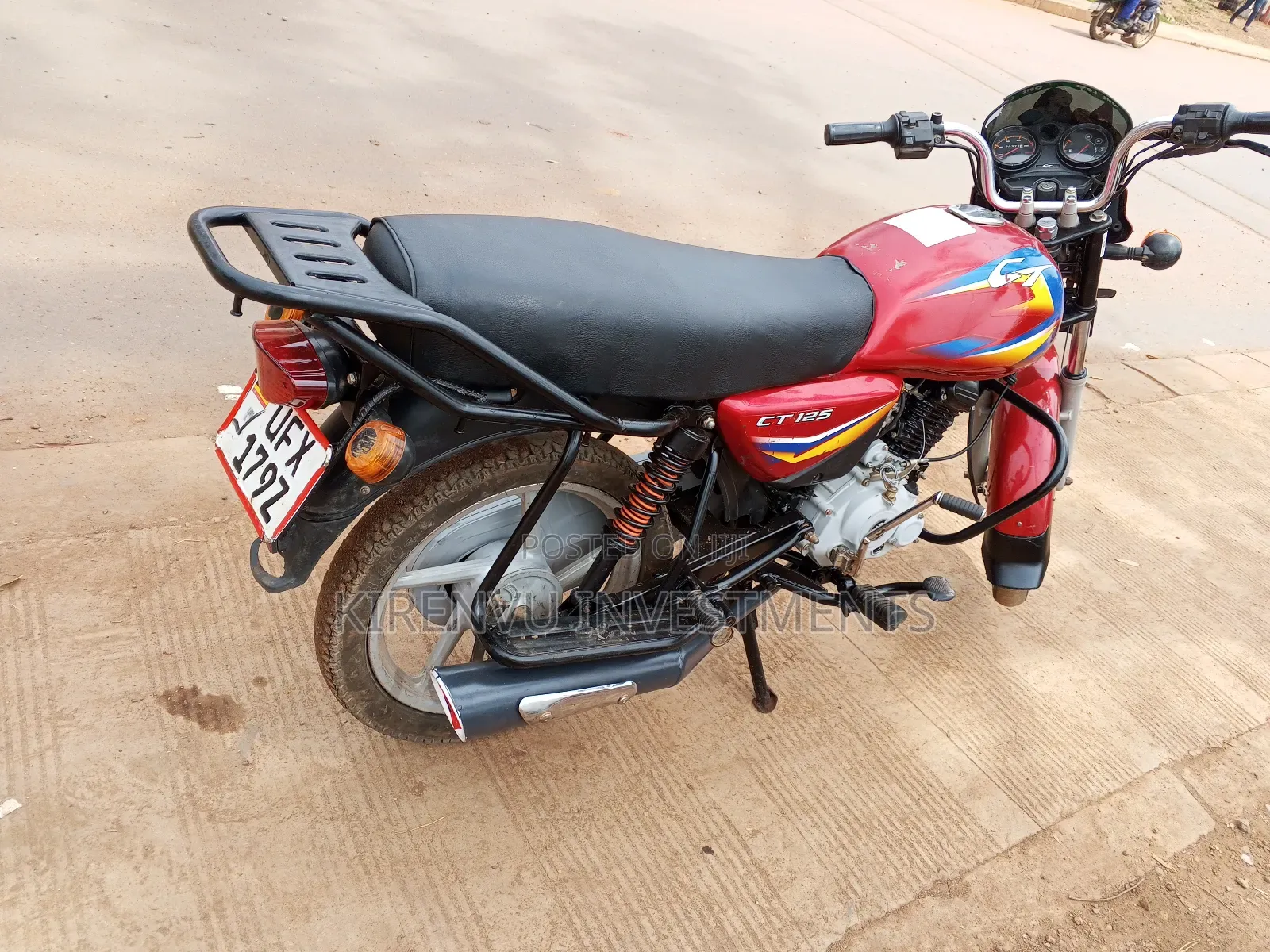 Bajaj Boxer 125 2022 Red