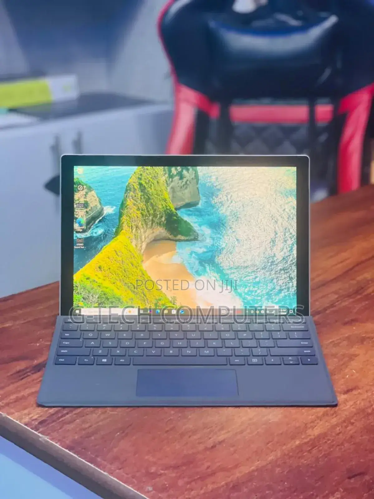 New Laptop Microsoft Surface 8GB Intel Core I5 SSD 256GB