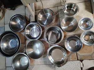 Set of 20 Kitchen Dishes