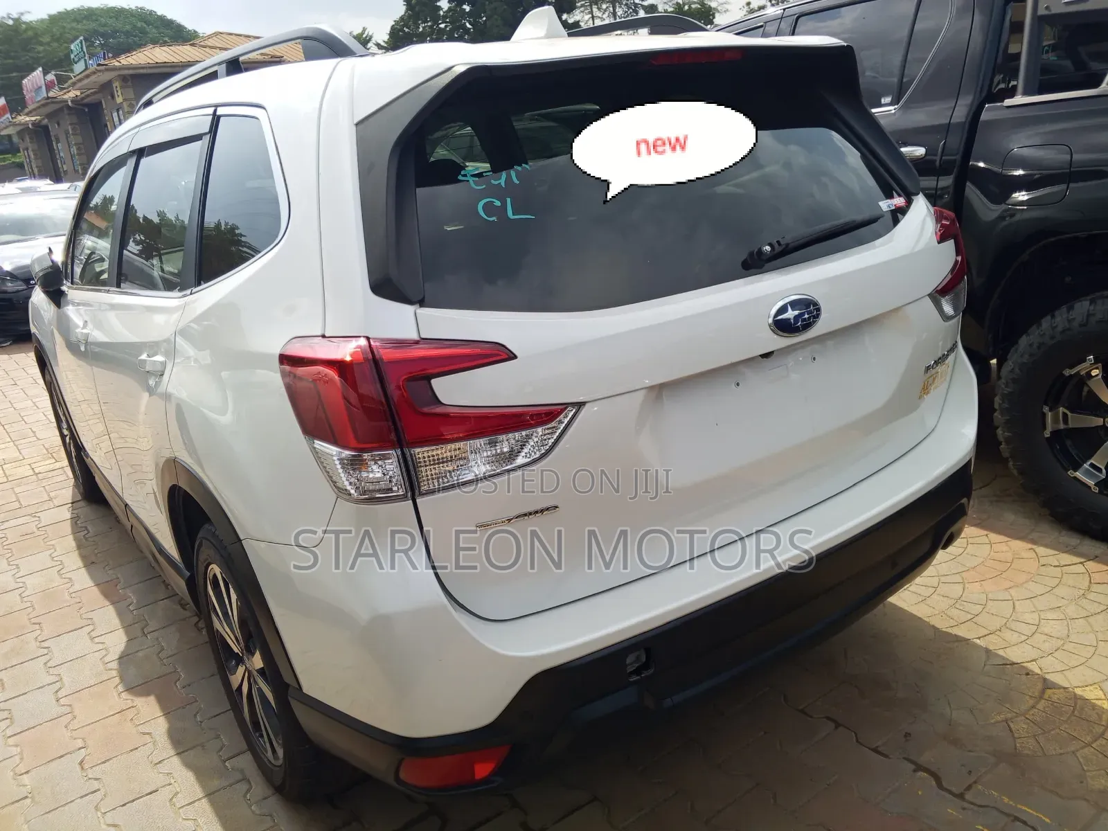 Subaru Forester Premium AWD 2020 White