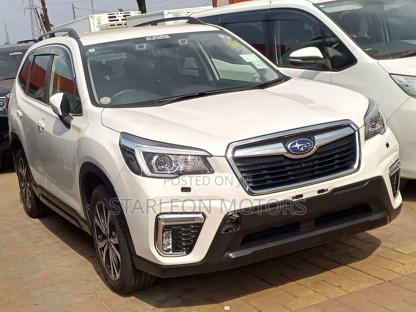 Subaru Forester Premium AWD 2020 White