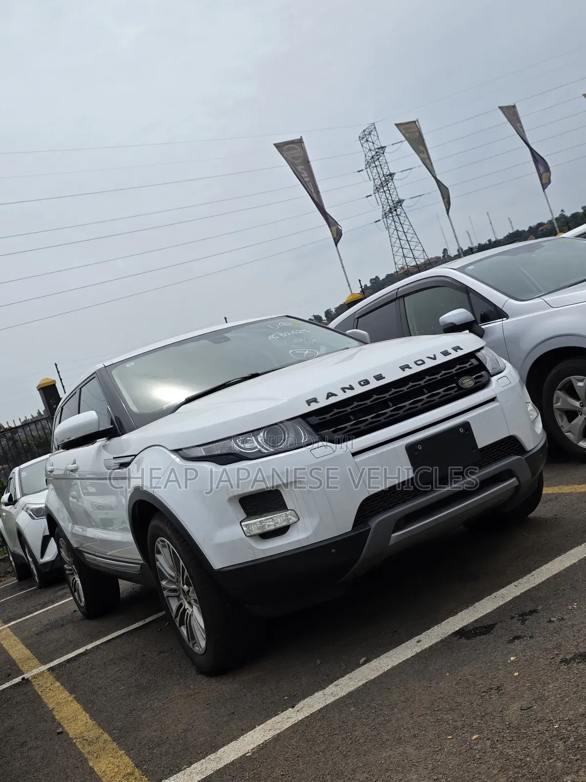 Land Rover Range Rover Evoque Pure AWD 5-Door 2013 White