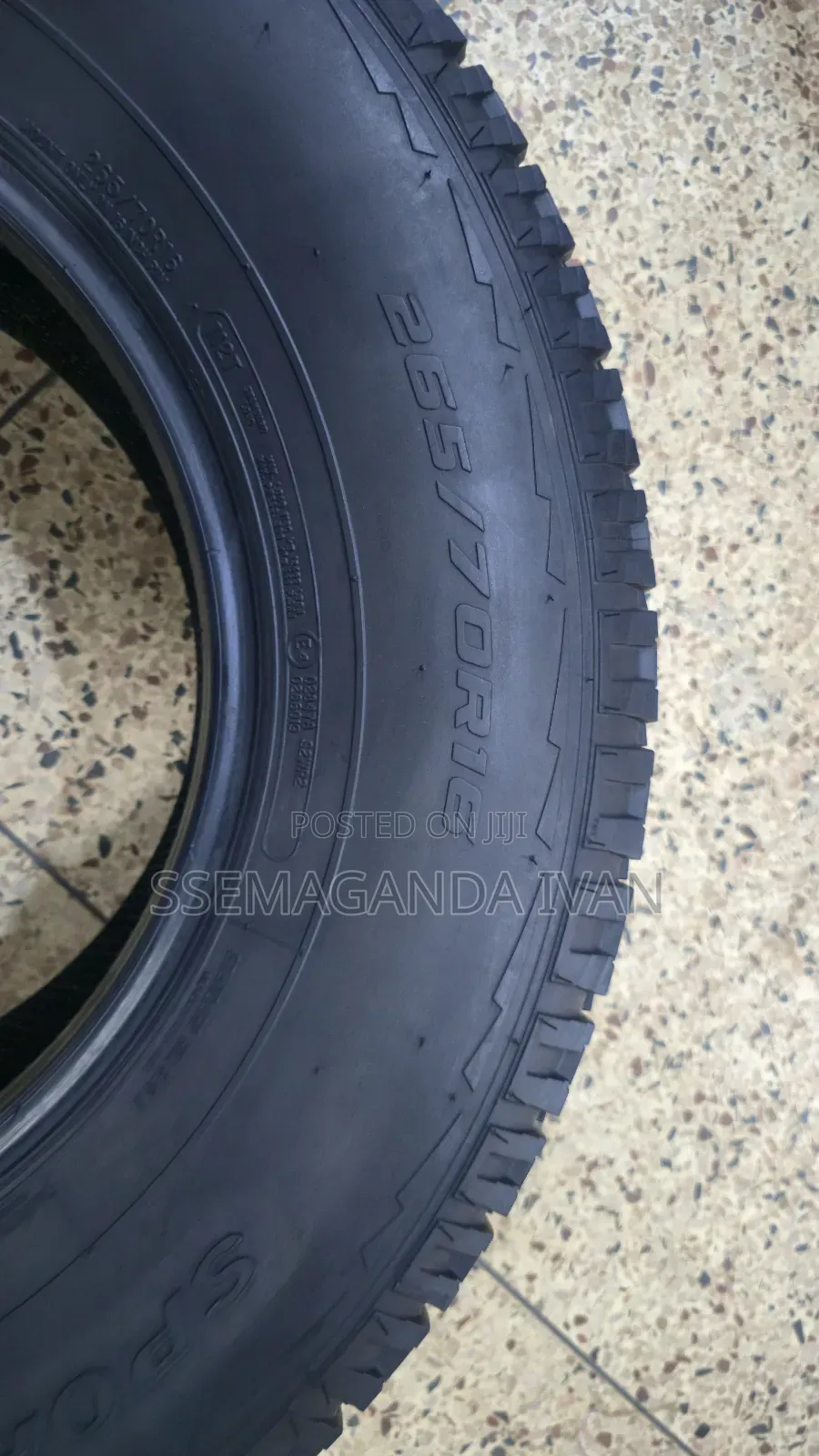 265/70r16 a/T Used Tyres for Tx,Landrover,Hilux and Other Cars