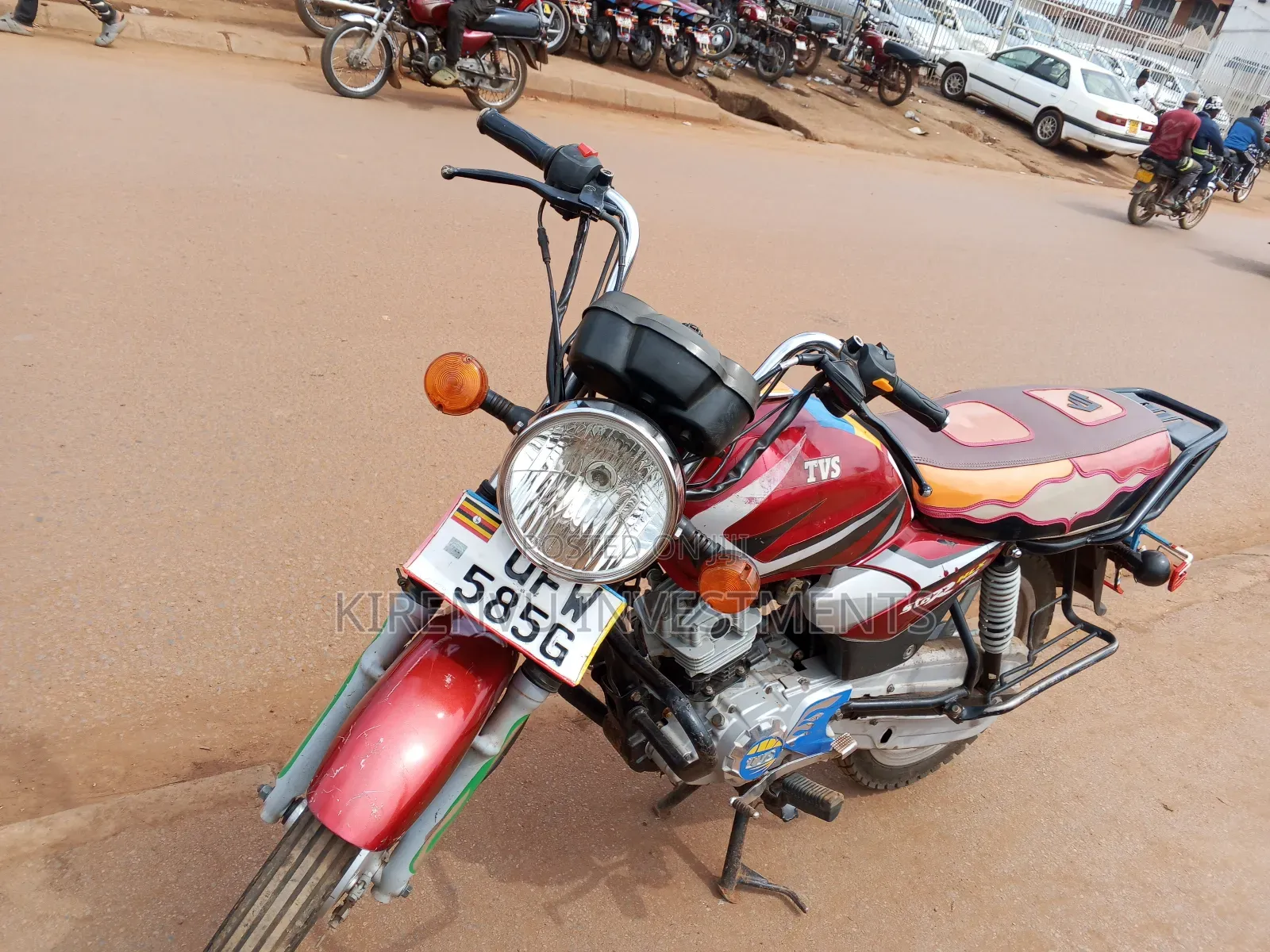 TVS HLX 125 2021 Red
