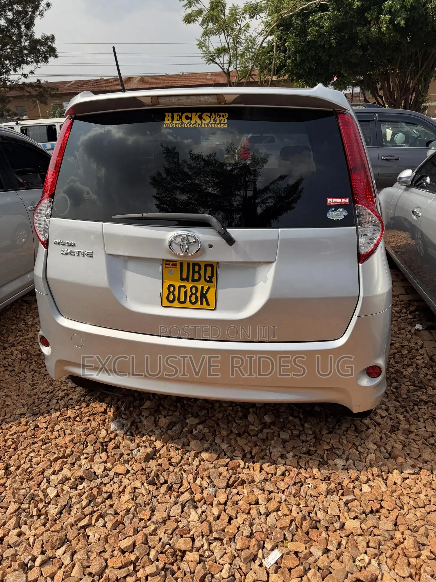 Toyota Passo Sette 1.5 AWD 2011 Silver