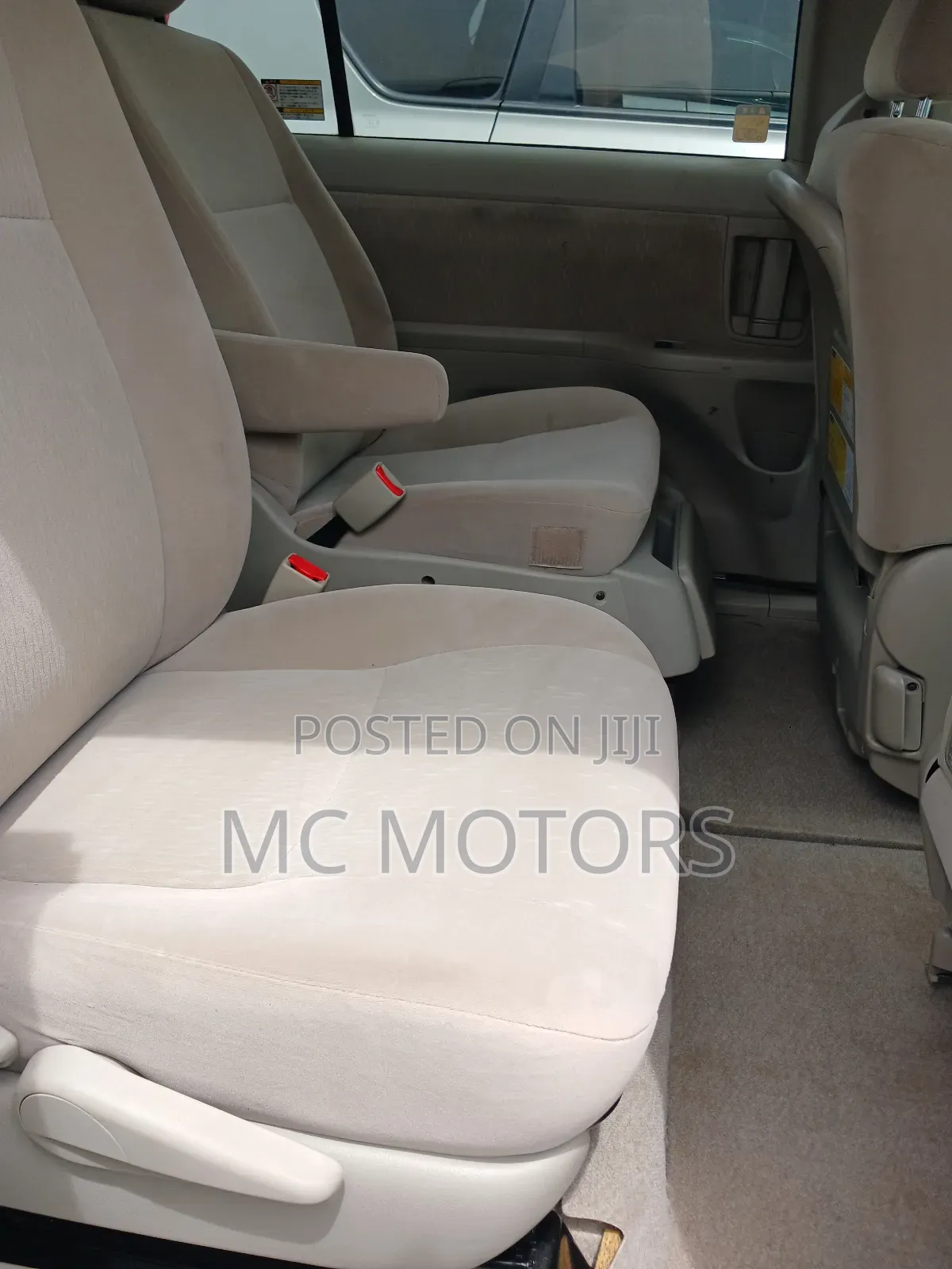 Toyota ISIS 1.8 G 2WD 2011 Silver