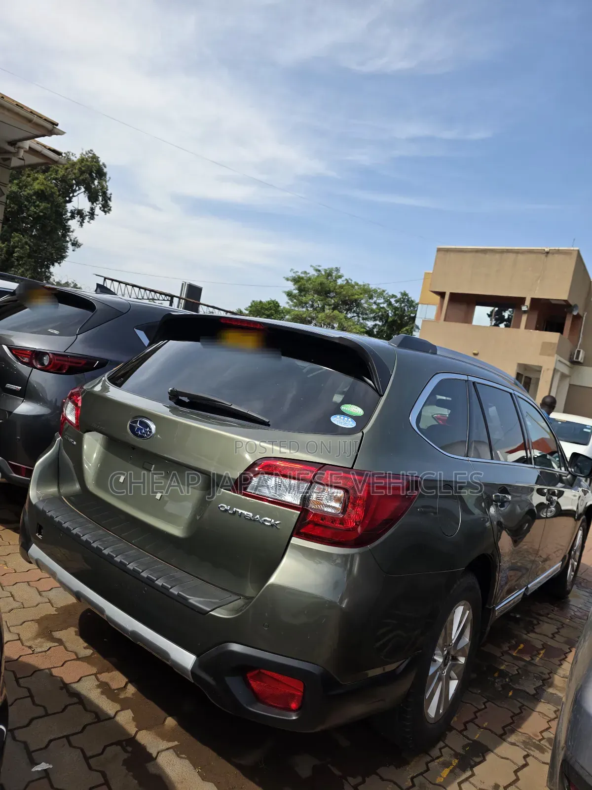 Subaru Outback 2.5i Premium AWD 2017 Green