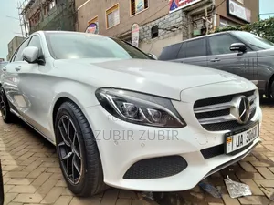 Mercedes-Benz C220 2019 White