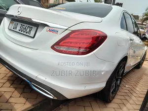 Mercedes-Benz C220 2019 White