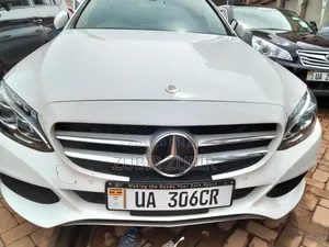 Mercedes-Benz C220 2019 White