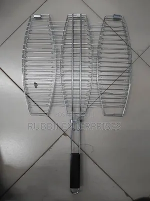 Stainless Steel Fish Grilling Basket With a Handle.