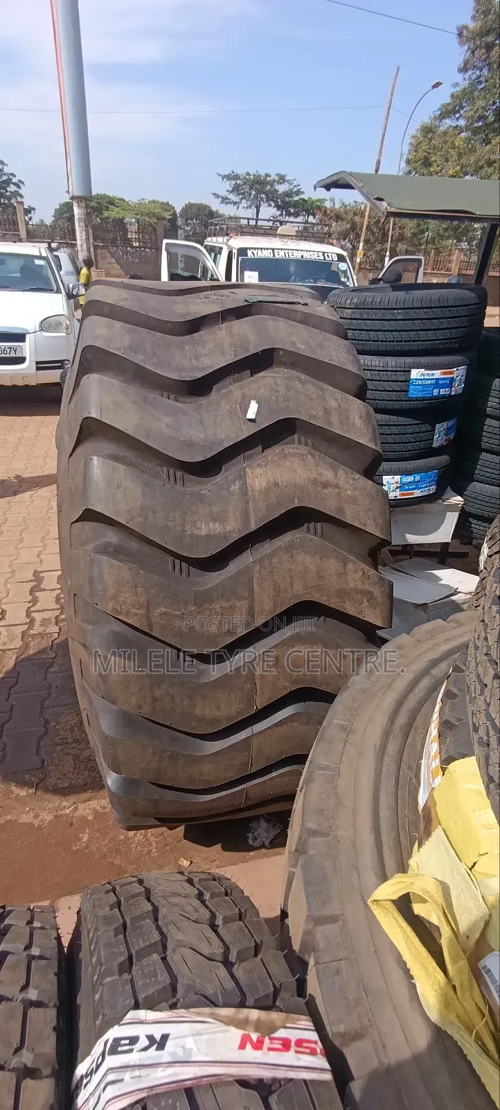 26.5-25 Tires