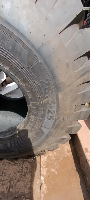 26.5-25 Tires