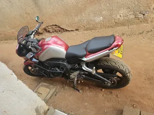 Yamaha FZ 2006 Red