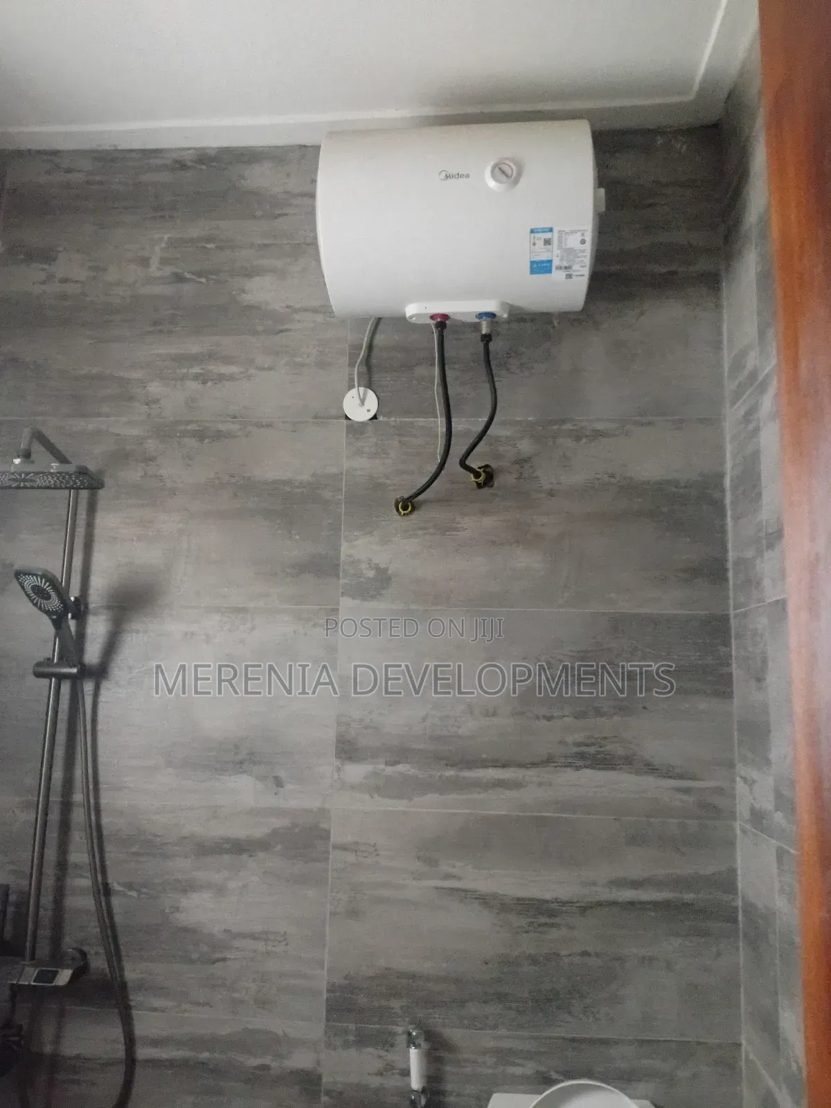 3bdrm Apartment in Muyenga, Makindye for rent