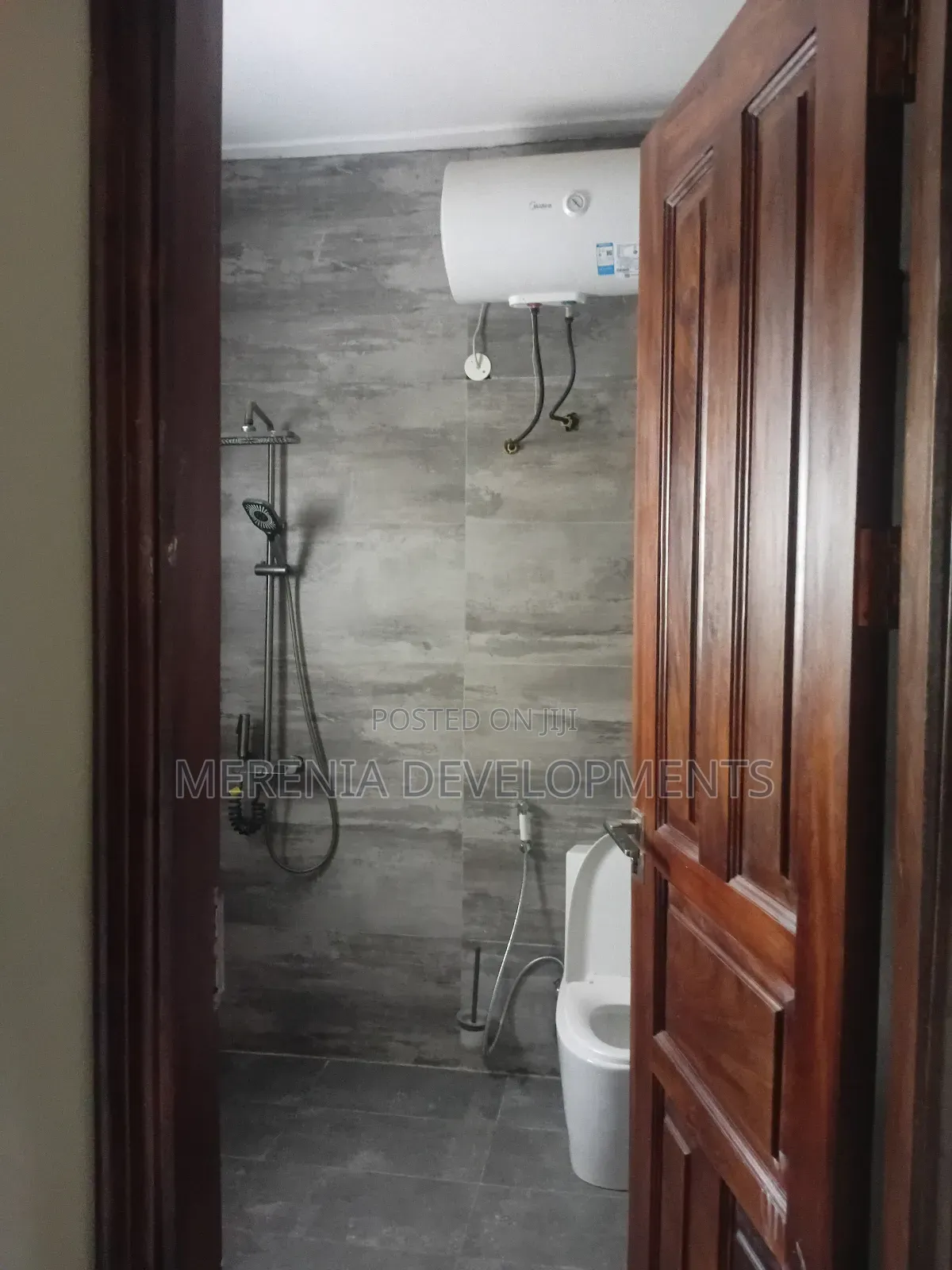 3bdrm Apartment in Muyenga, Makindye for rent