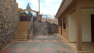 7bdrm House in Lubowa, Wakiso / Wakiso for rent