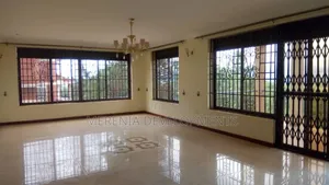 7bdrm House in Lubowa, Wakiso / Wakiso for rent