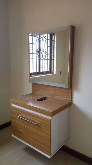 7bdrm House in Lubowa, Wakiso / Wakiso for rent