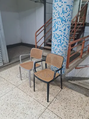 Globe Plastic Chairs Globe Plastic Chairs