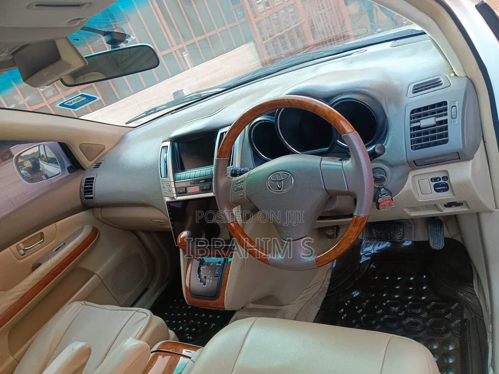 Toyota Harrier 2010 White