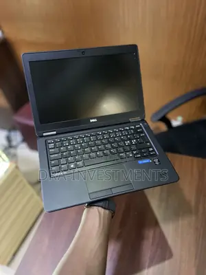 Laptop Dell Latitude 12 E7250 8GB Intel Core I5 HDD+SSD 256GB